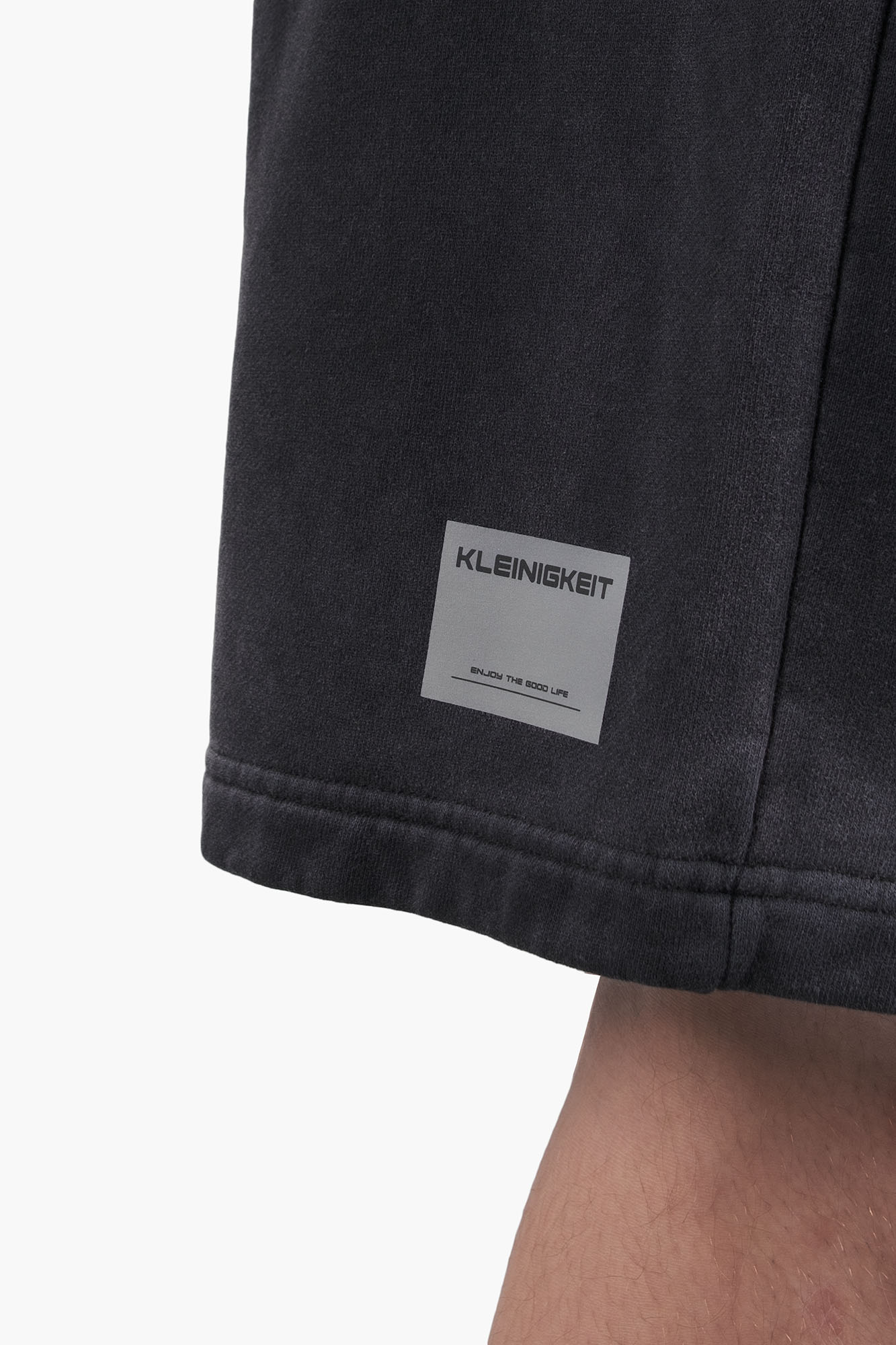 Kleinigkeit Space Ventura Shorts