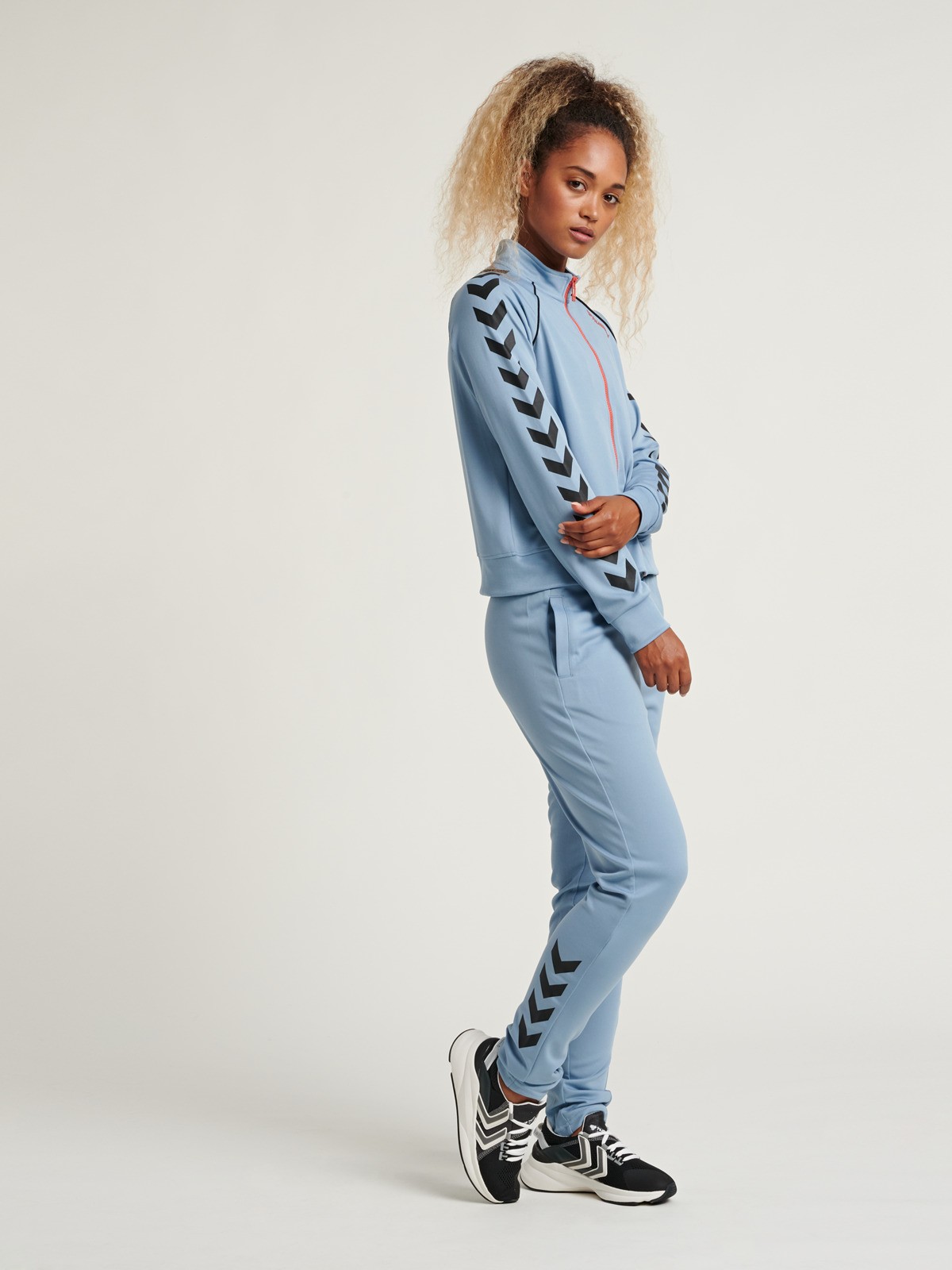 Hummel Ziba Short Zip Jacke Damen
