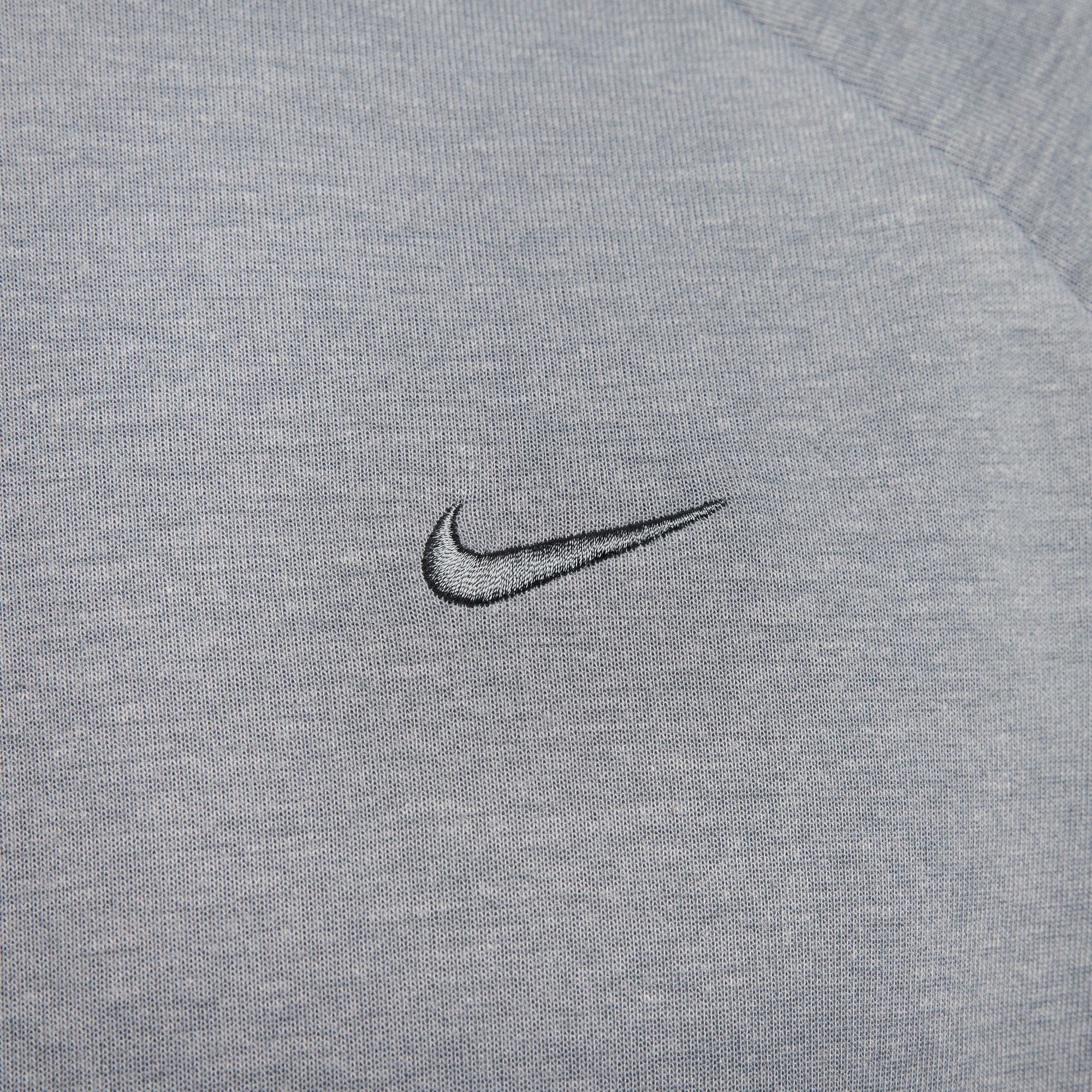 Nike Dri-Fit Primary Kapuzen Sweatshirt