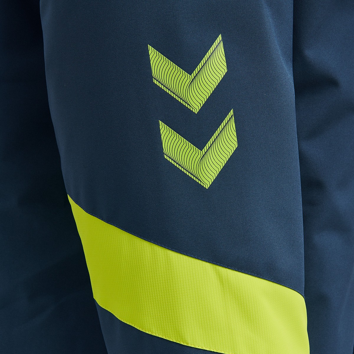 Hummel Lead Bench Jacke