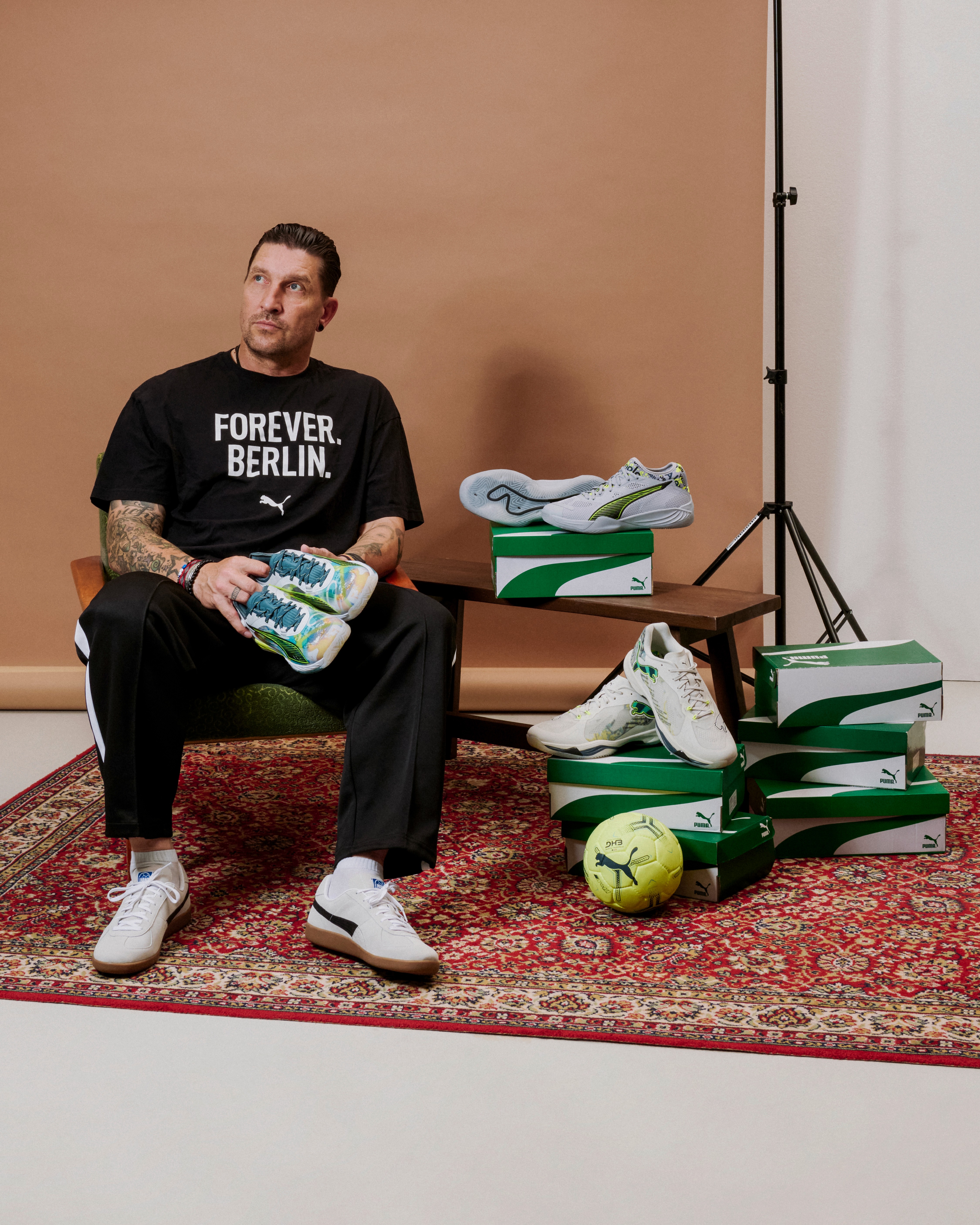 Puma Handballschuhe Accelerate Nitro SQD Berlin Limited Edition