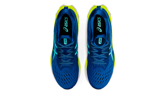 Asics Laufschuhe Novablast 2