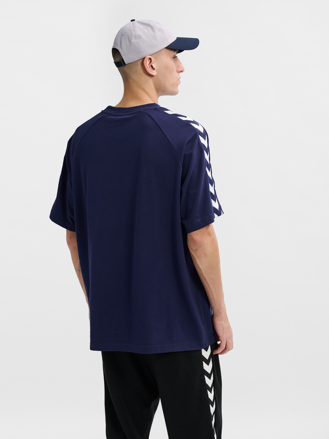 Hummel Archive Loose T-Shirt Unisex Hummel Archive Loose T-Shirt Unisex
